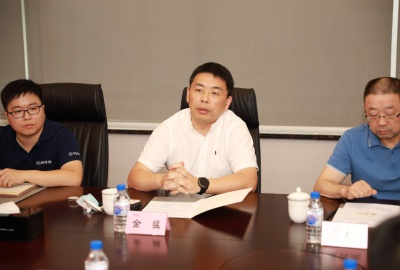 德创环保与建龙集团共商合作交流